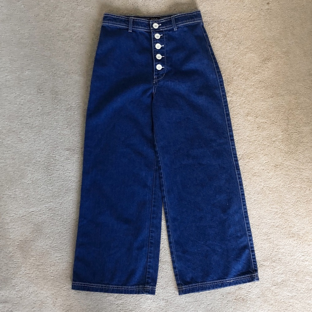 Button fly wide leg jeans